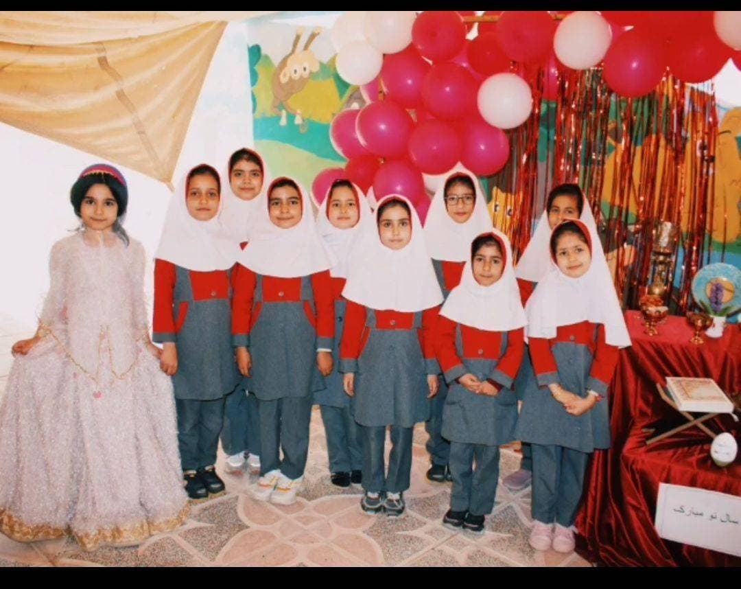 عید نوروز 1402 ودانش آموزان دبستان بهشت