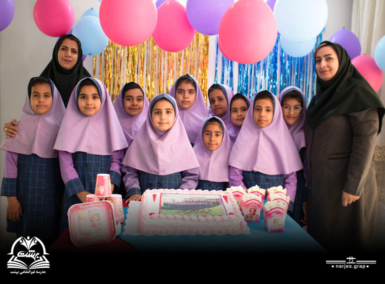 دبستان و پیش دبستانی دخترانه بهشت